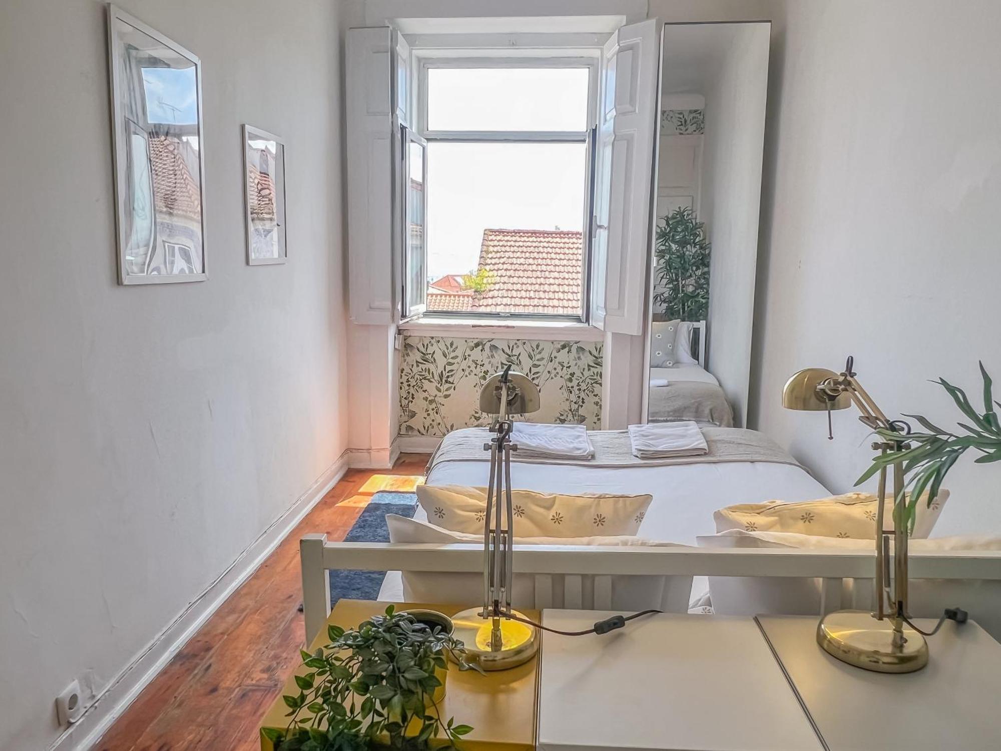 Stay As A Local! Santos Historical Guesthouse IV Lisbon Exterior photo